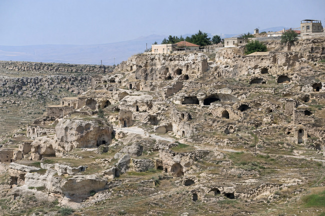 Подземният град, изсечен в скалата — Деринкую