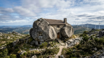 Каменната къща от анимационните филми: Истинската Casa do Penedo