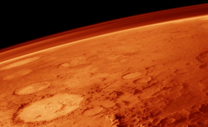 Първият туристически полет до Марс през 2018 г.