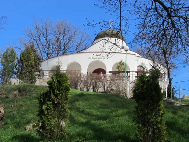 Манастир Св. Богородица: Късче вяра на крачка от Бургас